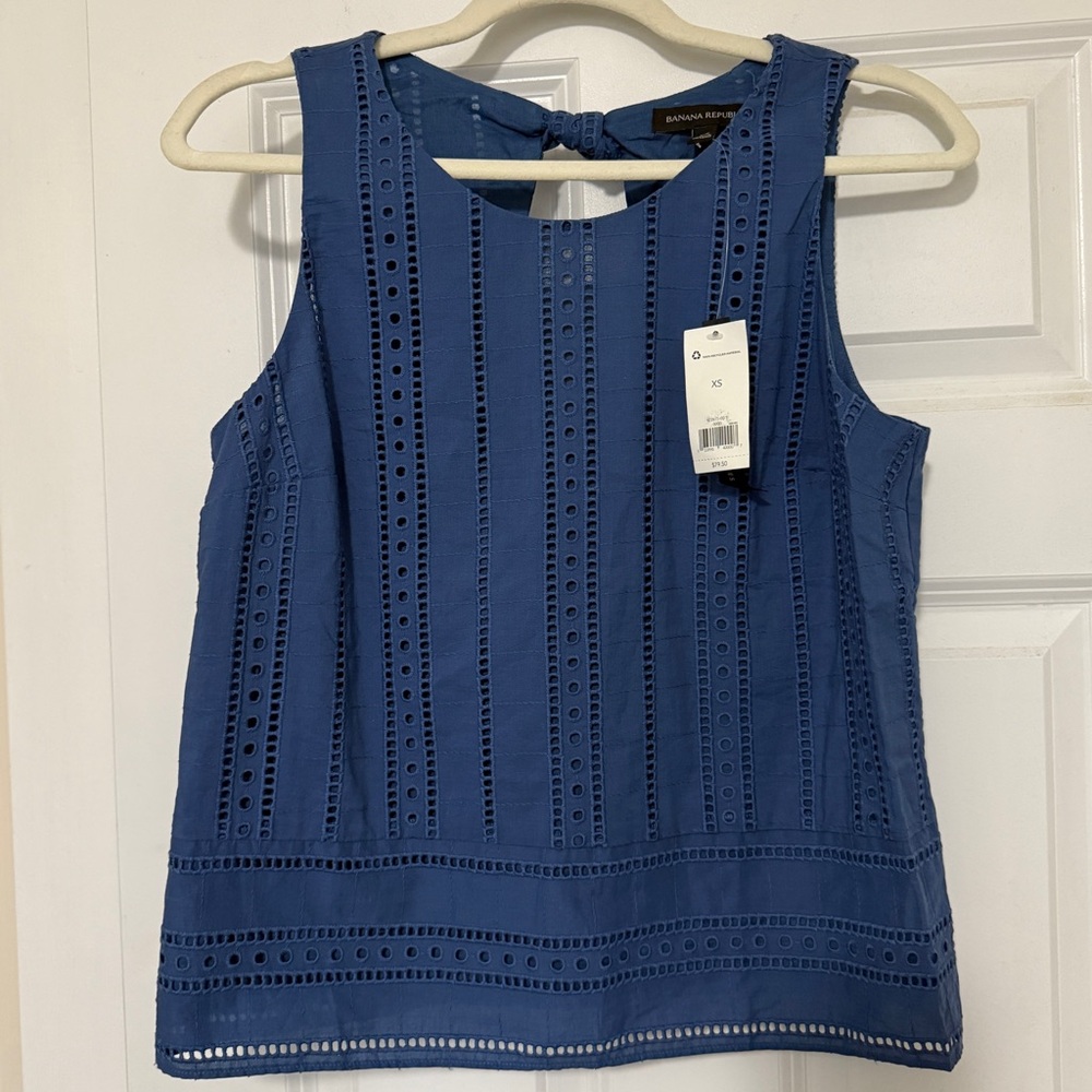 Banana Republic Women's Blue Eyelet Tank Top, Size XS